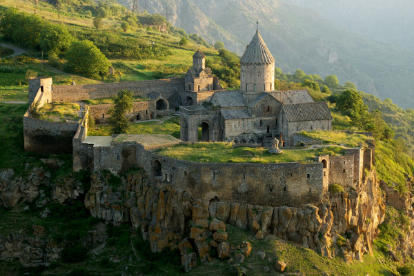 Անհատական / Շաքիի ջրվեժ, քարանձավային գյուղ Հին Խնձորեսկ, ճոճվող կամուրջ,  Տաթև, Հալիձորի դիտակետ