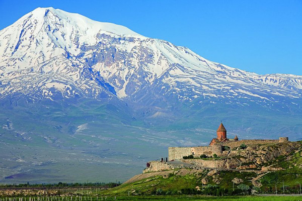 Անհատական / Գինու տուր / Խոր Վիրապ,  Թռչունների քարանձավ, Նորավանք,  «Հին Արենի» գինեգործարան