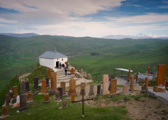Ապարանի  Սուրբ Խաչ եկեղեցի, Սուրբ Հովհաննես  մատուռ