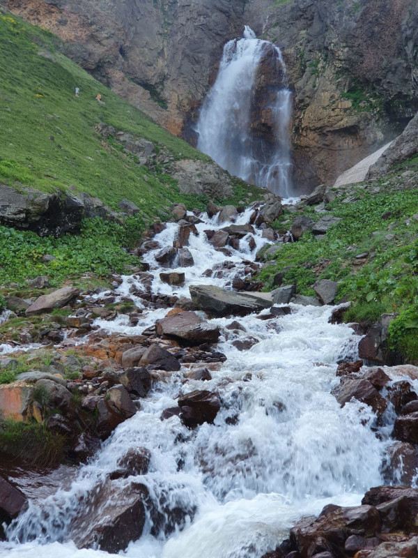 Գեղարոտի ջրվեժ