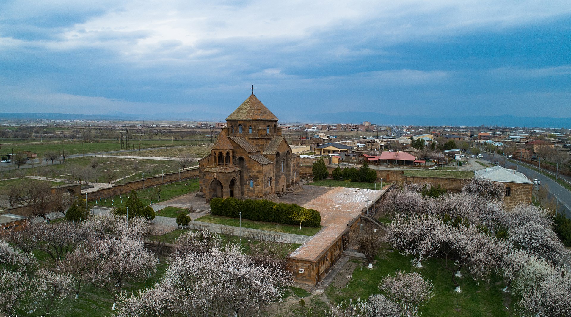 Սուրբ Հռիփսիմե եկեղեցի