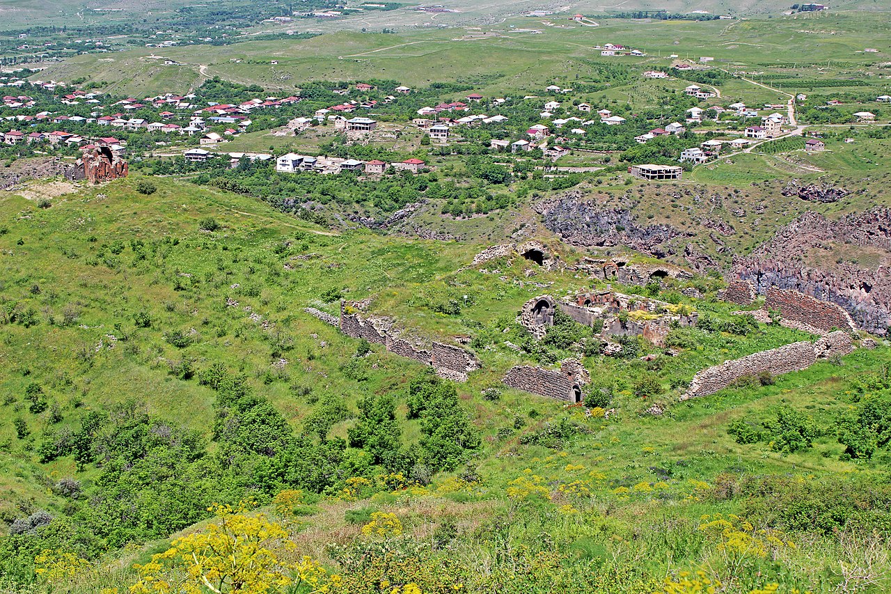 Հավուց Թառ