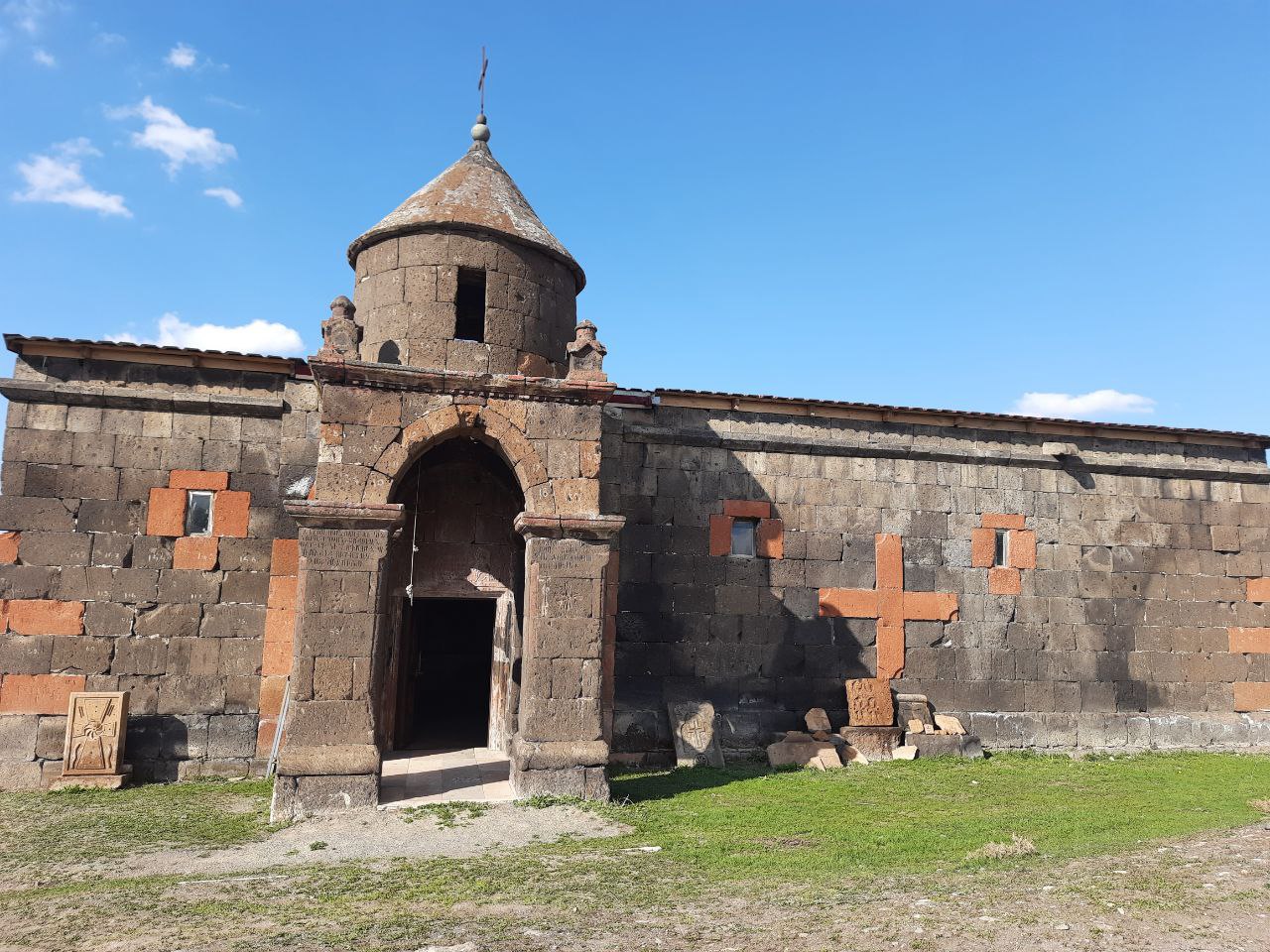 Ջրափիի Սբ. Աստվածածին եկեղեցի